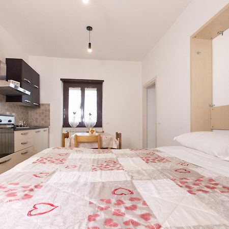 Alloggio Turistico A Casa Di Paoletto ฟิวมิชีโน ภายนอก รูปภาพ